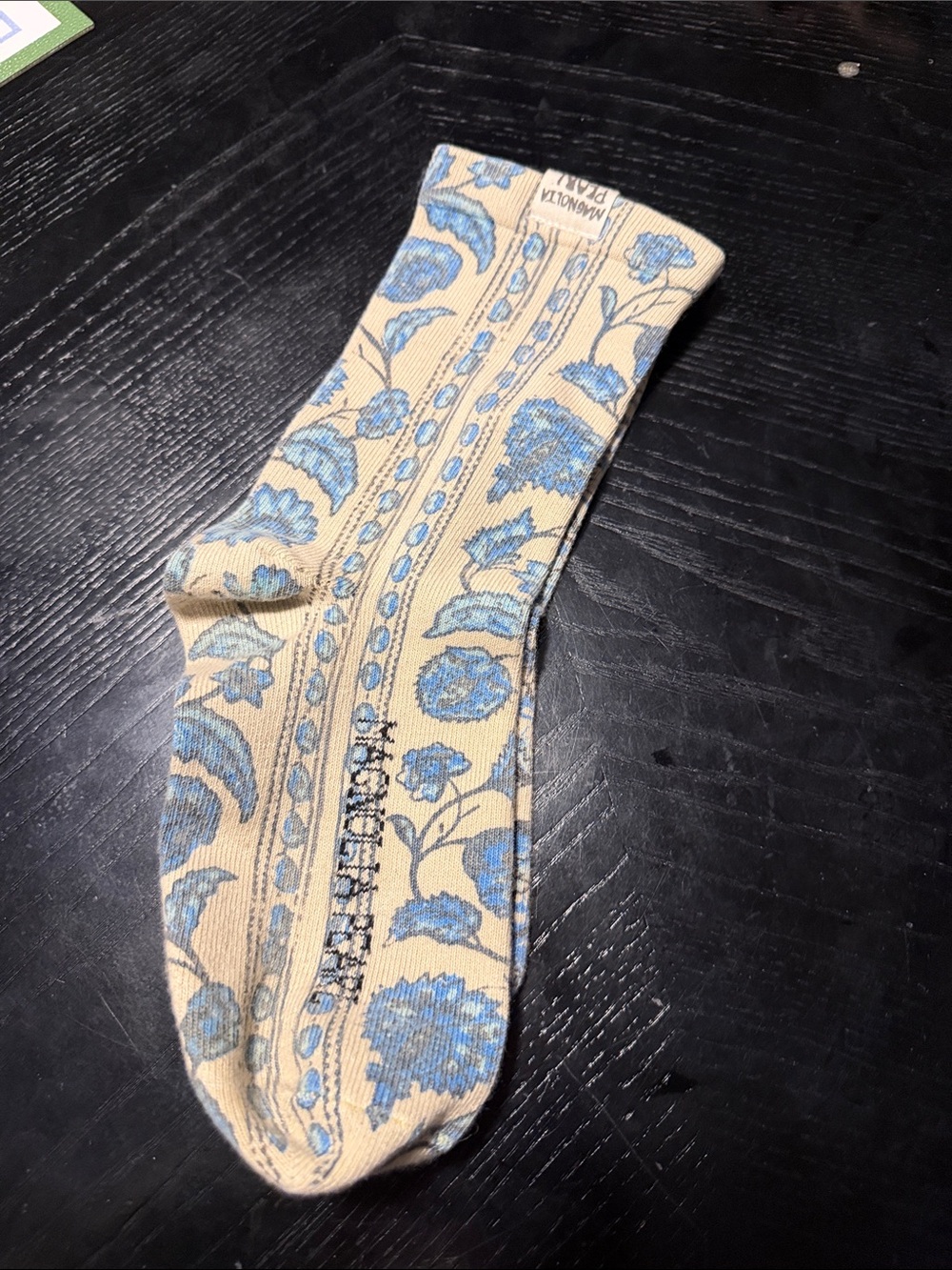 Magnolia Pearl Blue Ivy Plant Socks, NWOT - Picture 2 of 10